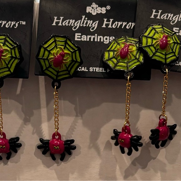 Lot of 20 New Pair of Halloween Pierced - Picture 2 of 5